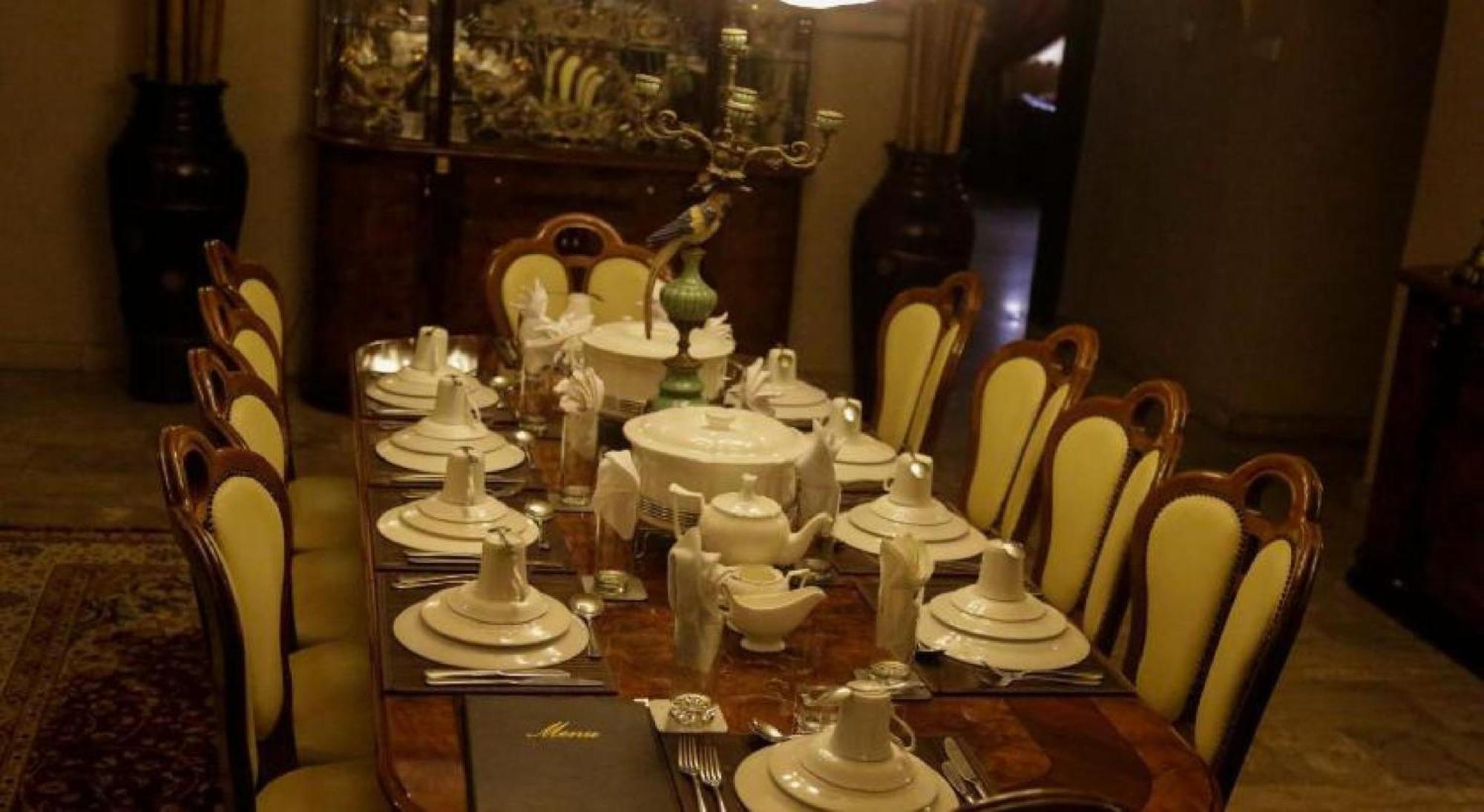Room In Lodge - Apartment Royale Hotel-3 Bd Apartment إيكجا المظهر الخارجي الصورة